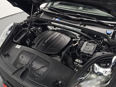 PORSCHE MACAN - 7