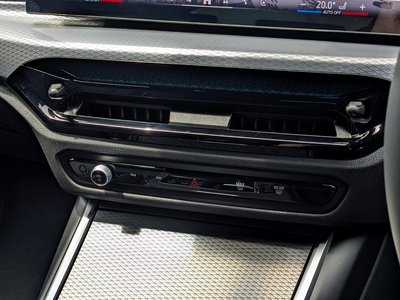 2025 BMW 3 SERIES TOURING — миниатюра 18