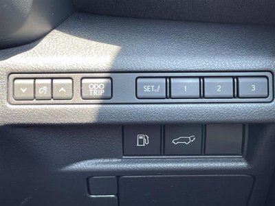 صورة مصغرة 13 لـ 2025 Lexus LBX