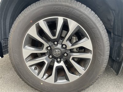 TOYOTA LAND CRUISER PRADO - 7