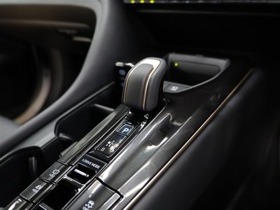 صورة مصغرة 20 لـ 2024 Toyota CROWN SPORT
