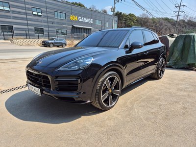PORSCHE CAYENNE - 4