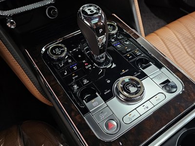 2022 Bentley FLYING SPUR — миниатюра 12