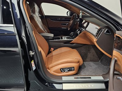 2022 Bentley FLYING SPUR — миниатюра 16