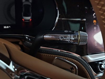 2022 Bentley FLYING SPUR — миниатюра 28