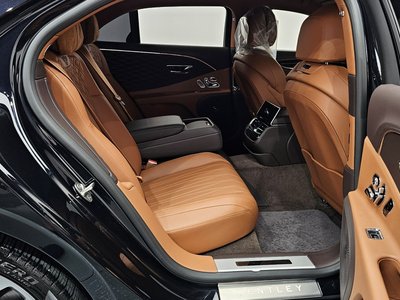 2022 Bentley FLYING SPUR — миниатюра 17