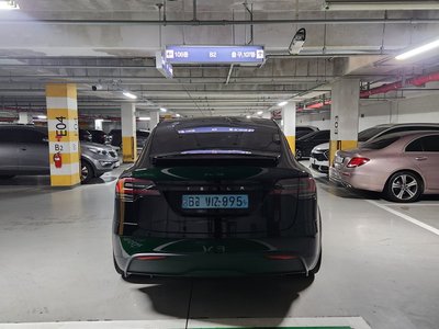 2023 Tesla MODEL X — фото 2
