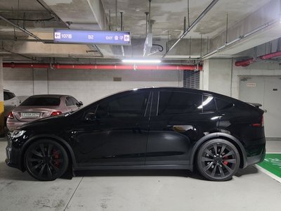 2023 Tesla MODEL X — фото 3