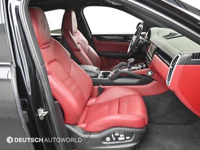 2021 Porsche CAYENNE photo 10
