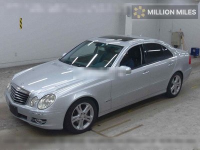 MERCEDES-BENZ E-CLASS - 4