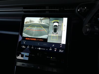 صورة 10 لـ 2025 Lexus LBX
