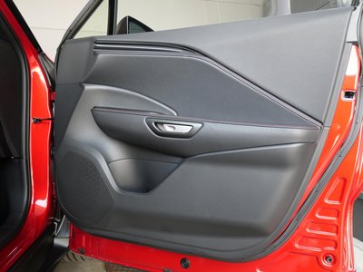 2025 Lexus LBX 缩略图 13