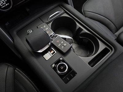 صورة مصغرة 12 لـ 2024 LAND Rover DISCOVERY