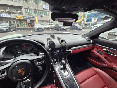 صورة مصغرة 11 لـ 2018 Porsche 718