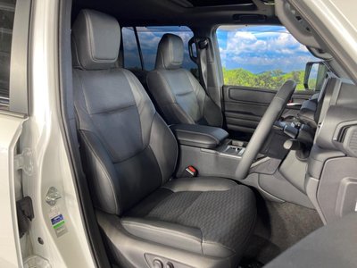 TOYOTA LAND CRUISER 250 - 9