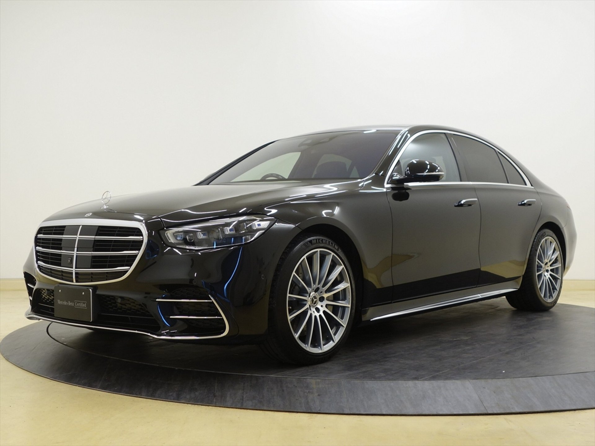 MERCEDES-BENZ S-CLASS - View 1