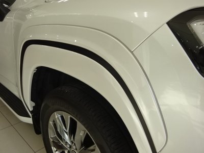 TOYOTA LAND CRUISER 300 - 7