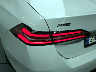 BMW 5 SERIES - 10