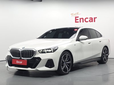 BMW 5 SERIES - 1