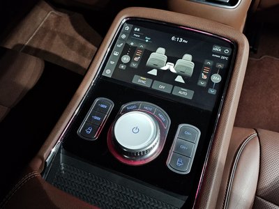 2022 Genesis G90 (RS4) — миниатюра 19