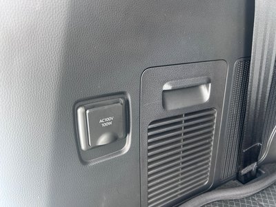 2023 Toyota LAND CRUISER 300 — миниатюра 44