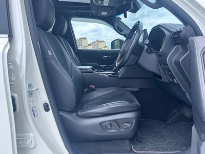2023 Toyota LAND CRUISER 300 — миниатюра 19