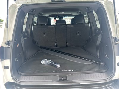 2023 Toyota LAND CRUISER 300 — миниатюра 45