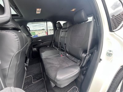 2023 Toyota LAND CRUISER 300 — миниатюра 42