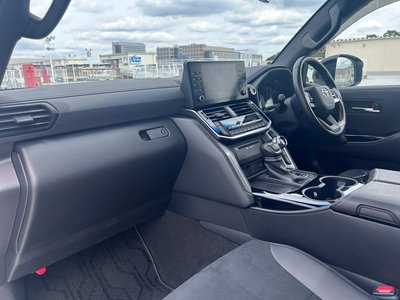 2023 Toyota LAND CRUISER 300 — миниатюра 31