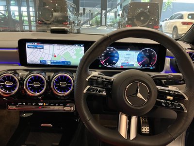 MERCEDES-BENZ CLA - 9