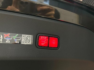 MERCEDES-BENZ GLC - 8