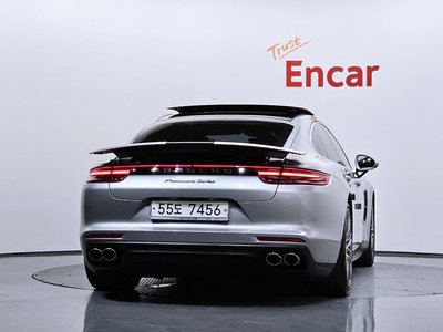 2018 Porsche PANAMERA 照片 4