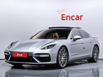 2018 Porsche PANAMERA 照片 1
