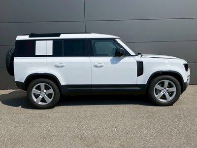 LAND ROVER DEFENDER - 8