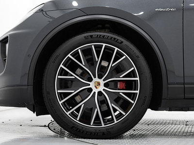2025 Porsche MACAN 照片 6