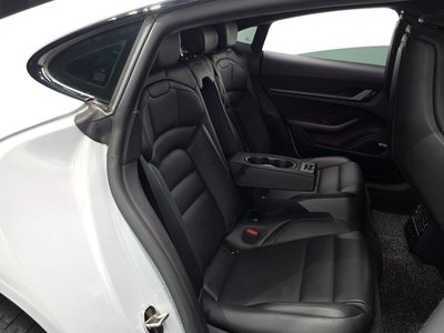 صورة مصغرة 11 لـ 2021 Porsche TAYCAN