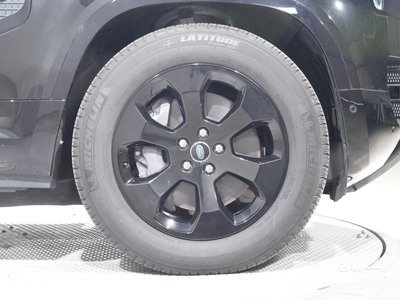 LAND ROVER DEFENDER - 8