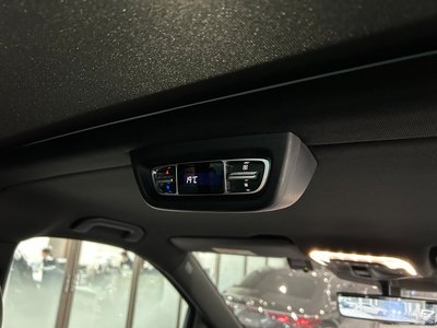 2024 Mercedes-BENZ V-CLASS — миниатюра 19