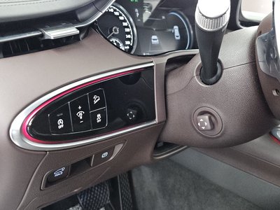 2021 Genesis GV70 — миниатюра 24