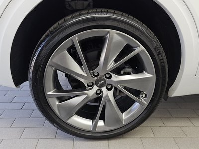 صورة 6 لـ 2021 Genesis GV70