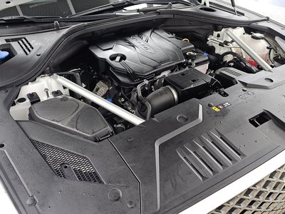 صورة 7 لـ 2021 Genesis GV70