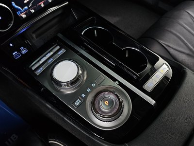 GENESIS G80 (RG3) - 9