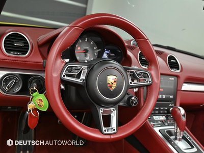 صورة مصغرة 13 لـ 2021 Porsche 718