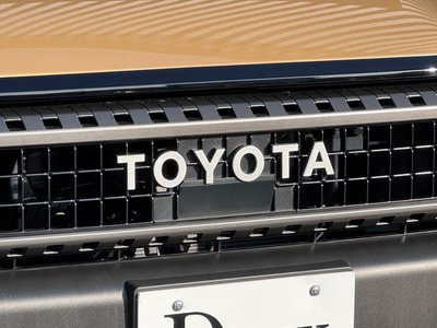 TOYOTA LAND CRUISER 250 - 9