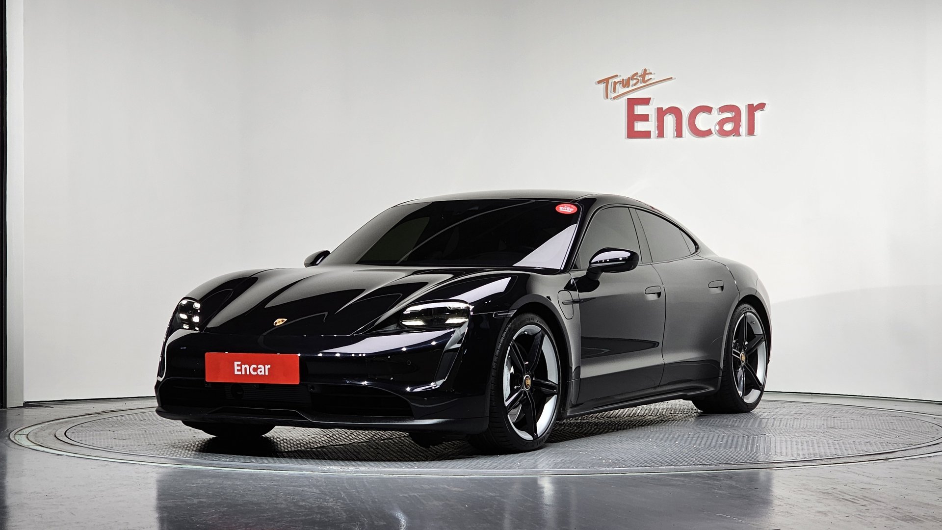 PORSCHE TAYCAN - View 1