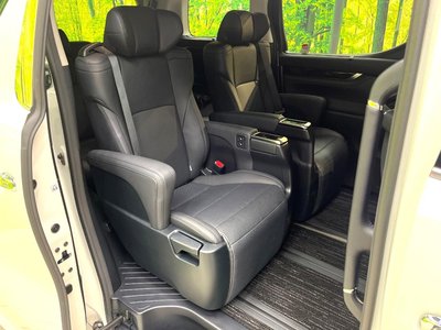 TOYOTA ALPHARD - 9