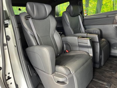 TOYOTA ALPHARD - 9