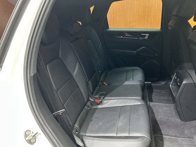 PORSCHE CAYENNE - 6