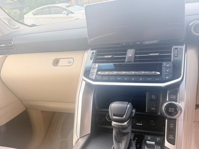 2025 Toyota LAND CRUISER 300 — миниатюра 18