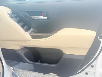 2025 Toyota LAND CRUISER 300 — миниатюра 23
